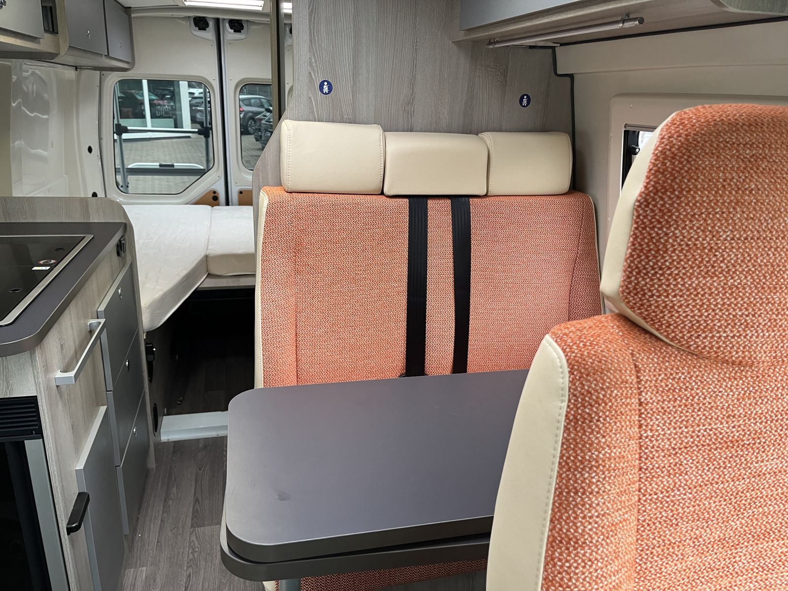 Fahrzeugabbildung Renault Ahorn Ahorn Van 620*2.3 BLUE*Solar*Markise*Alu**