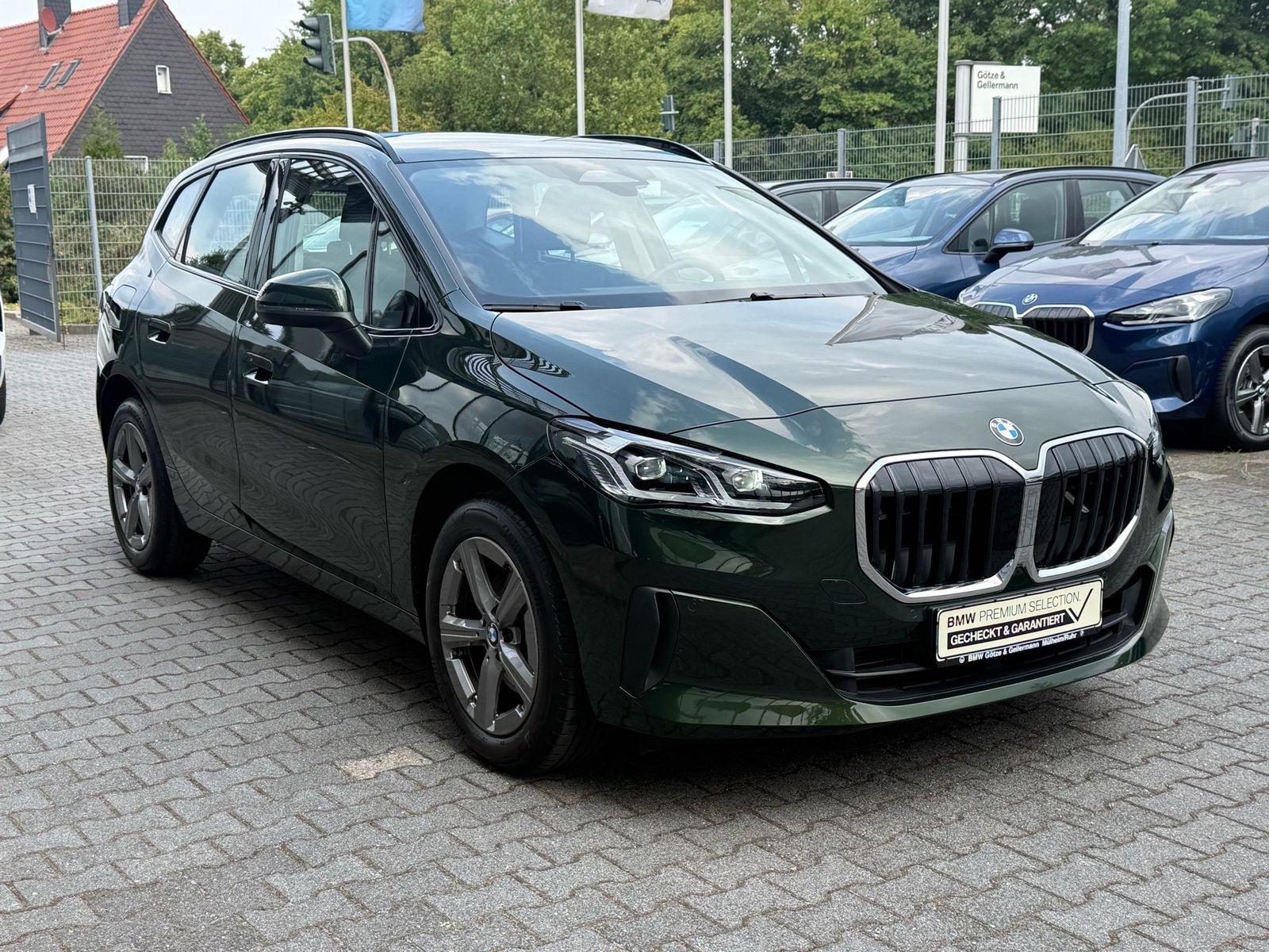 BMW 220i Active Tourer Kamera Anhängerkupplung foto 3
