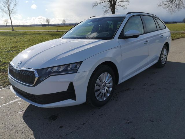 Skoda Octavia Kombi 1.5 TSI AHK Sitzh LED GRA GV5