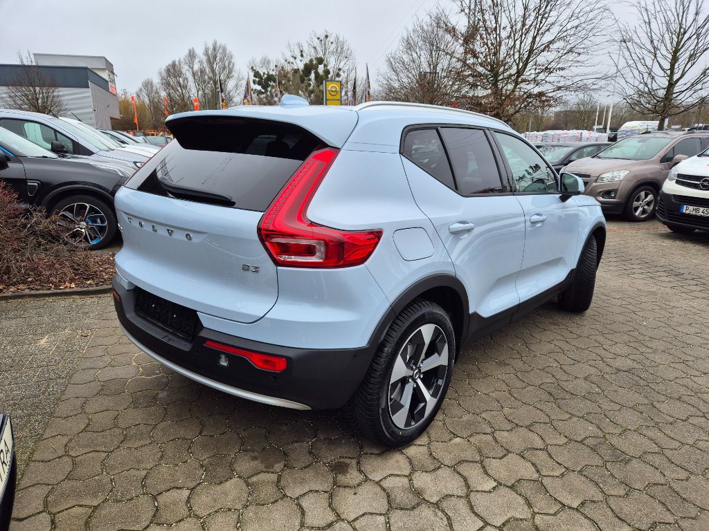 Fahrzeugabbildung Volvo XC40 B3 B DKG Core+BusinessPak+Allwetter+SOFORT