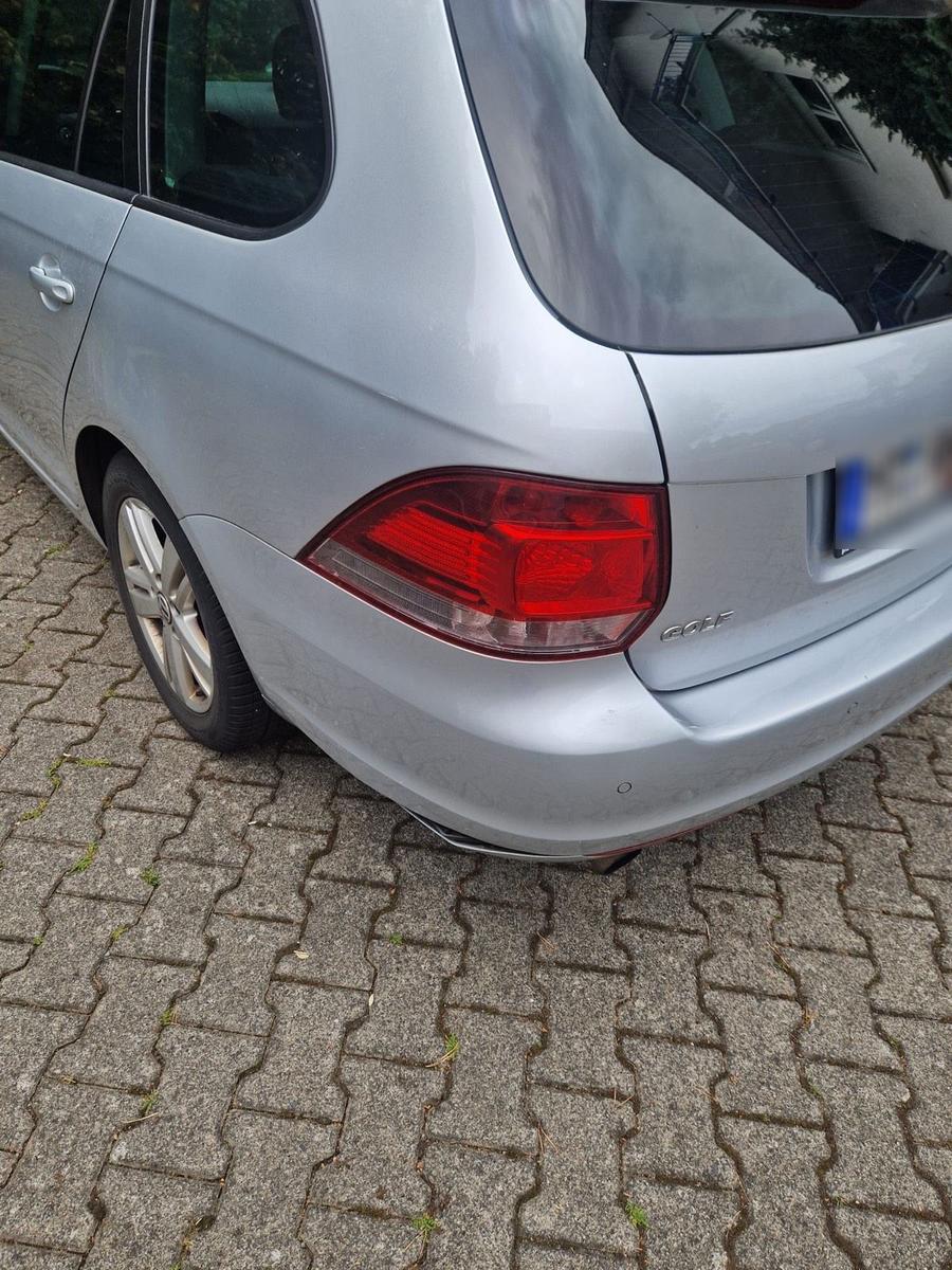Volkswagen Golf 2013 — rear view