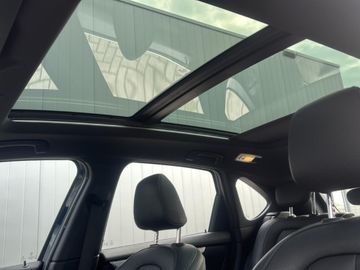 BMW 218 Active Tourer - 12