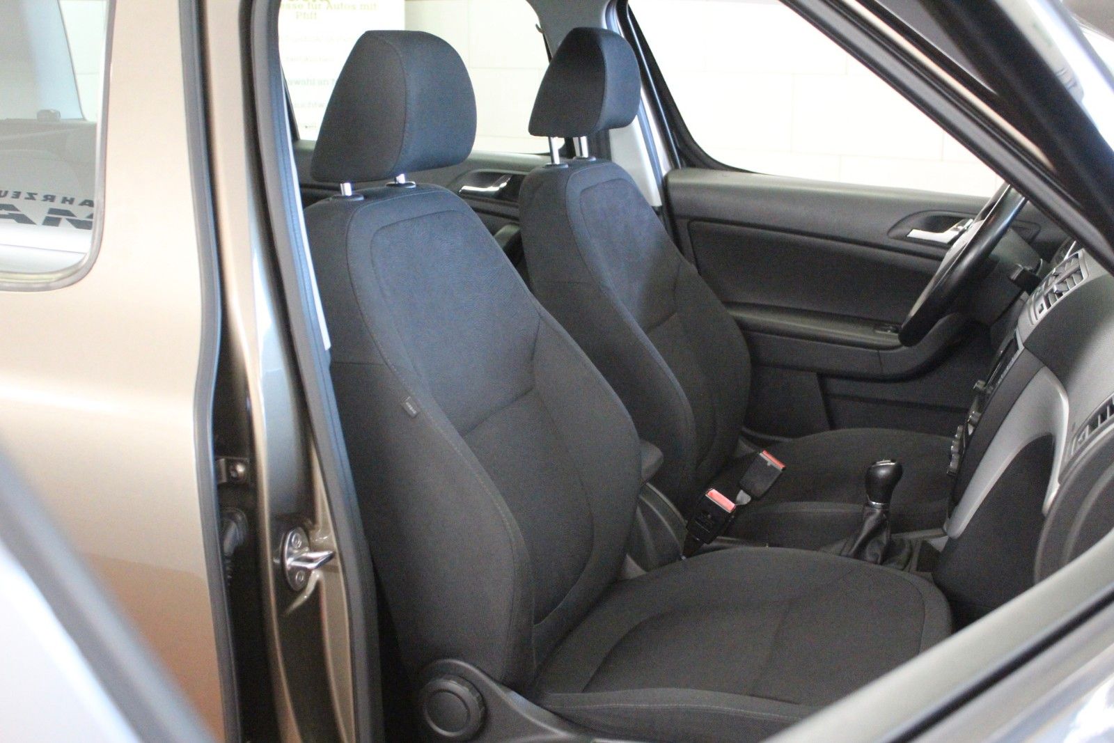 Fahrzeugabbildung SKODA Yeti 1.2 TSI Ambition AHK *Winterräder