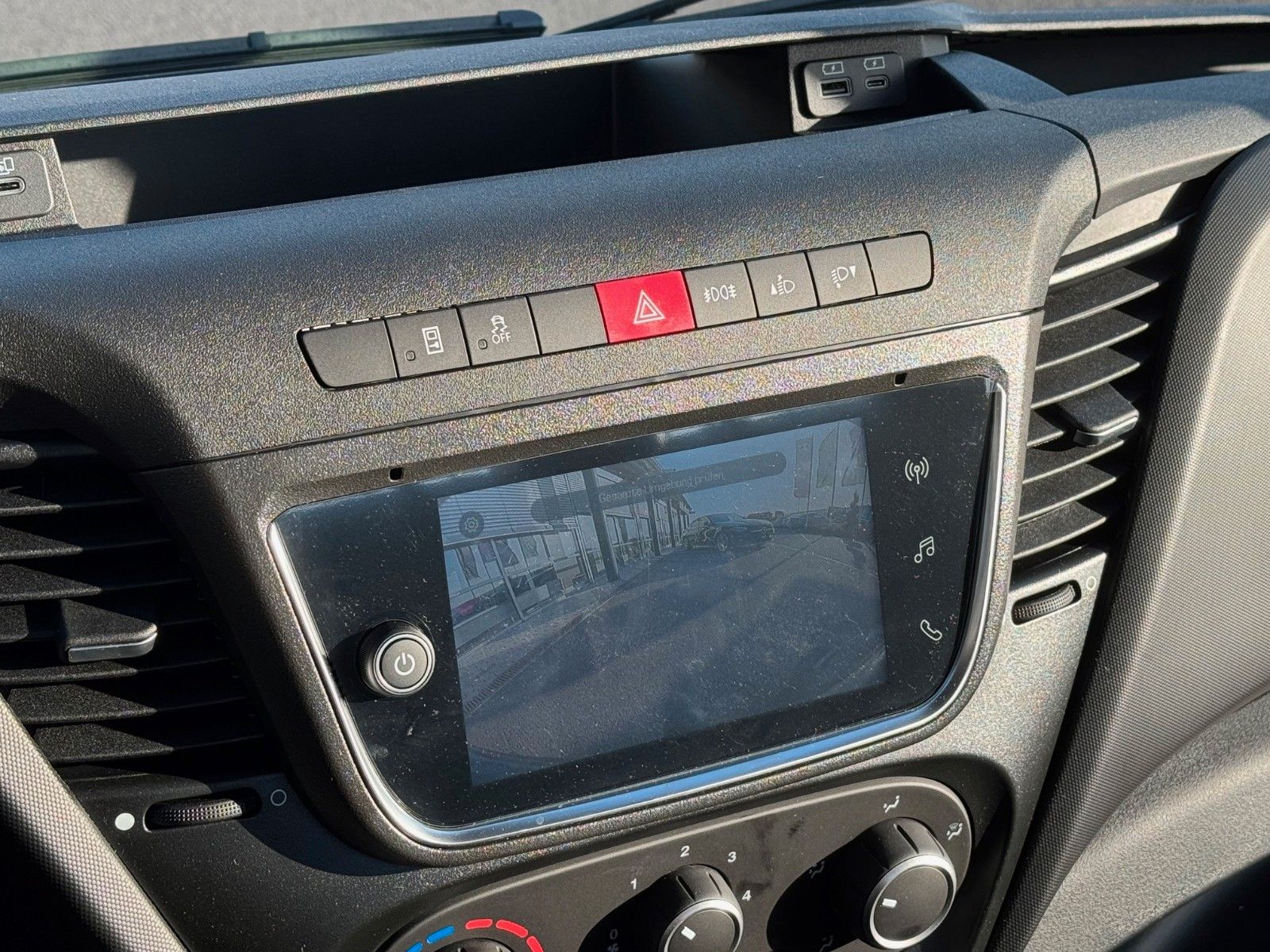 Fahrzeugabbildung Iveco Daily 60C16 HA8 3.0L A8 *R.3.450mm*Automatik*AHK