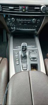 BMW X5 xDrive30d -M Paket Sport - BMW X5 in Düsseldorf