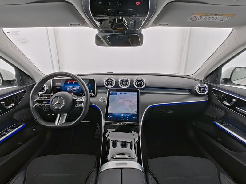 Fahrzeugabbildung Mercedes-Benz C 180 Edition AMG Pano+360°+Distr+Totw+Memory