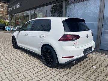 Fahrzeugabbildung Volkswagen Golf VII GTI Performance DSG NAVI LED Virtual