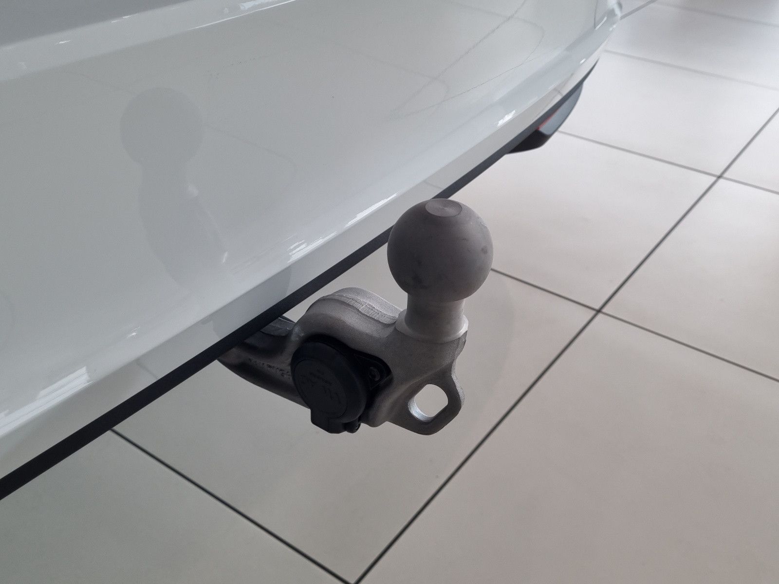 Fahrzeugabbildung SKODA Superb Combi Selection 2.0 TDI 142kW/193PS 4x4