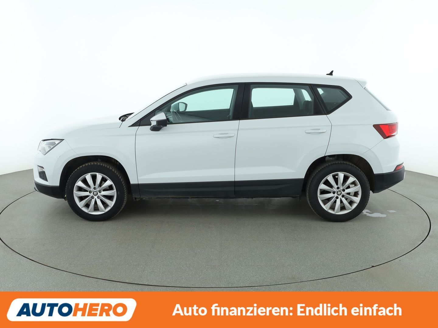 Seat Ateca 1.6 TDI Style Aut.*NAV*ACC*CAM*PDC*SHZ*ALU imagem 3