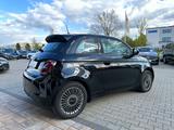 Fiat 500e  Limousine 42 kWh  - schwarze Fiat 500e