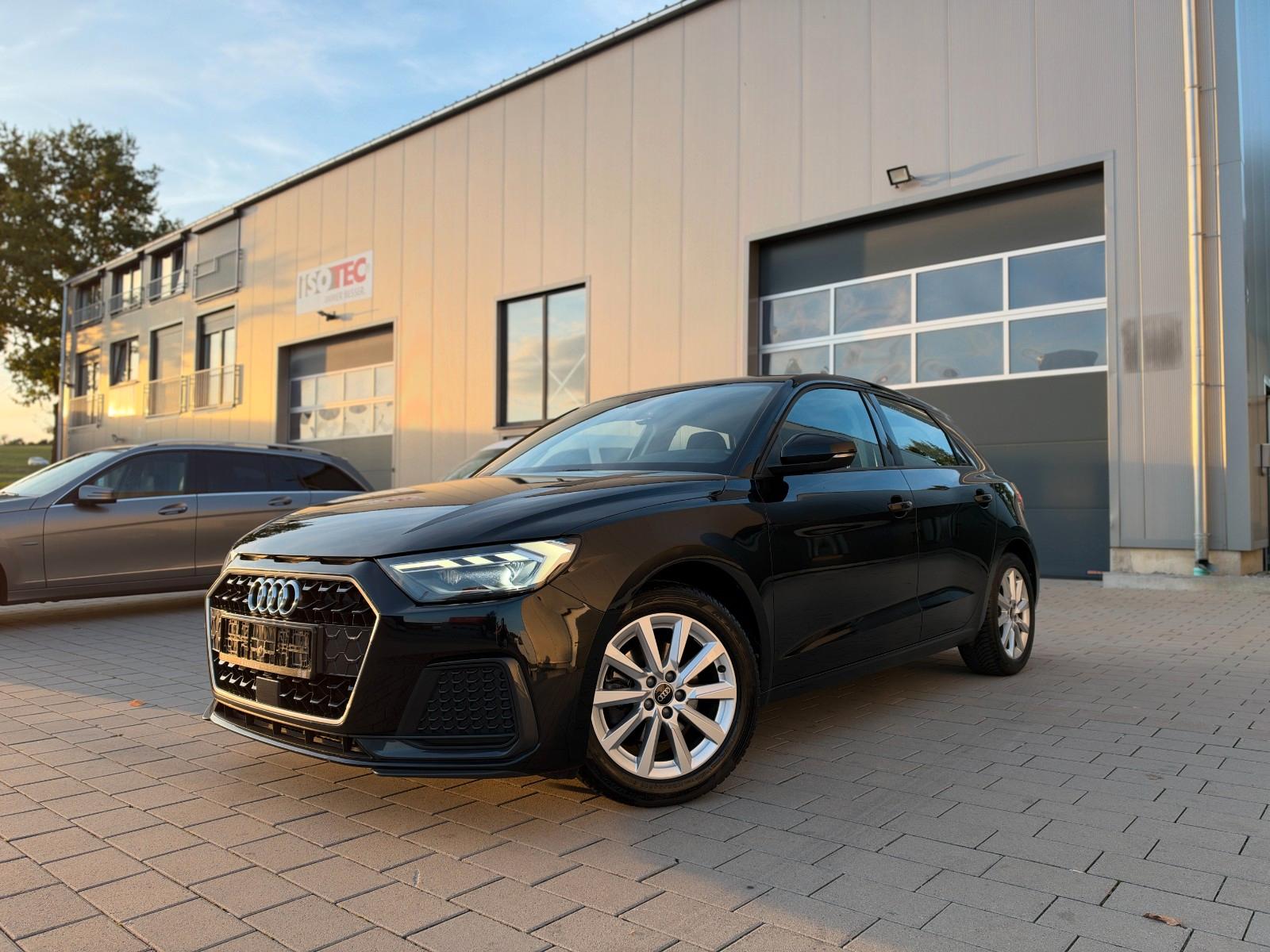 Audi A1 SB 30 TFSI S-Tro VC CarPlay LED NAV PDC SHZ