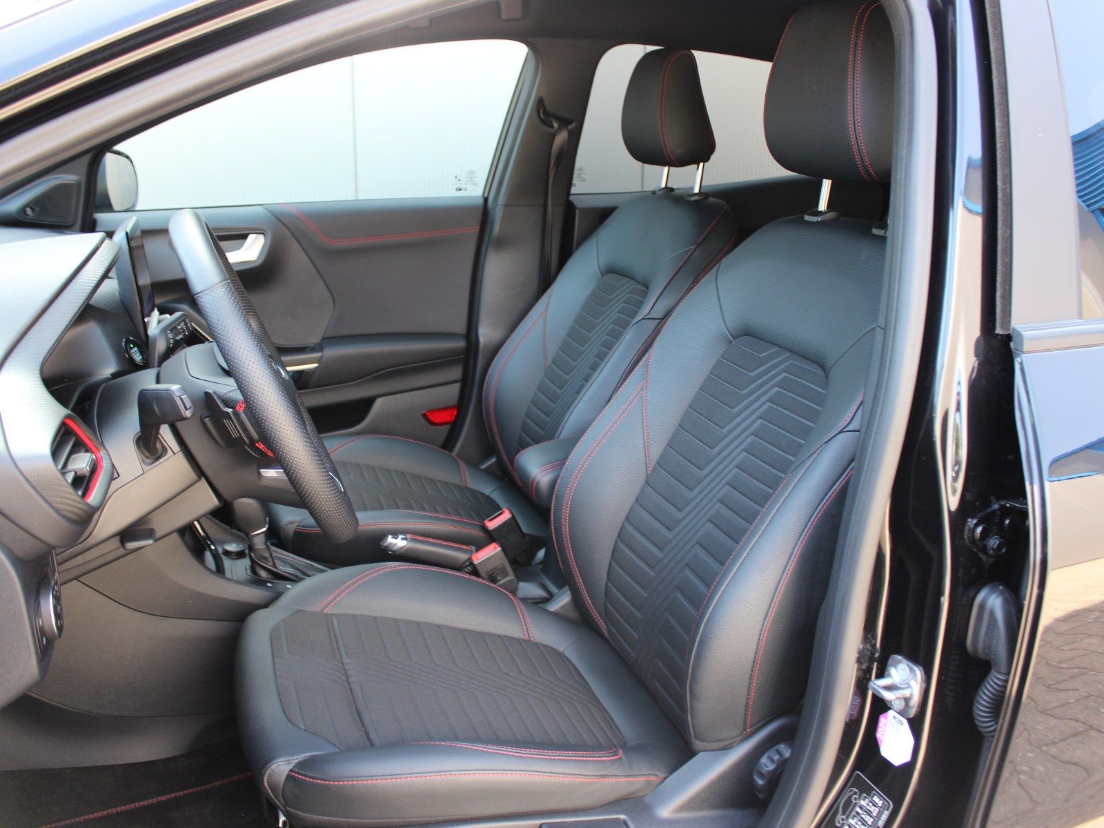 Fahrzeugabbildung Ford Puma ST-Line X 1,5 EcoBoost Mild Hybrid
