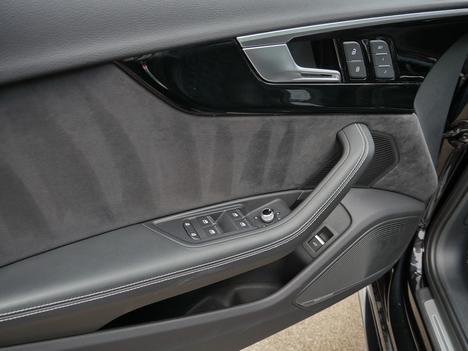 Audi RS4 - Bild 22