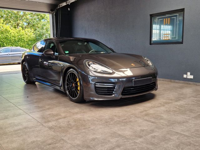 Porsche Panamera Turbo S 4.8V8*LED*BOSE*Facelift*Carbon*