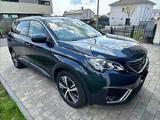 Peugeot 5008 PureTech 130 Allure  - Peugeot 5008 von privat