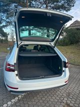 Skoda Superb 2.0 TDI Combi SportLine 19" - Skoda Superb: Privatanbieter