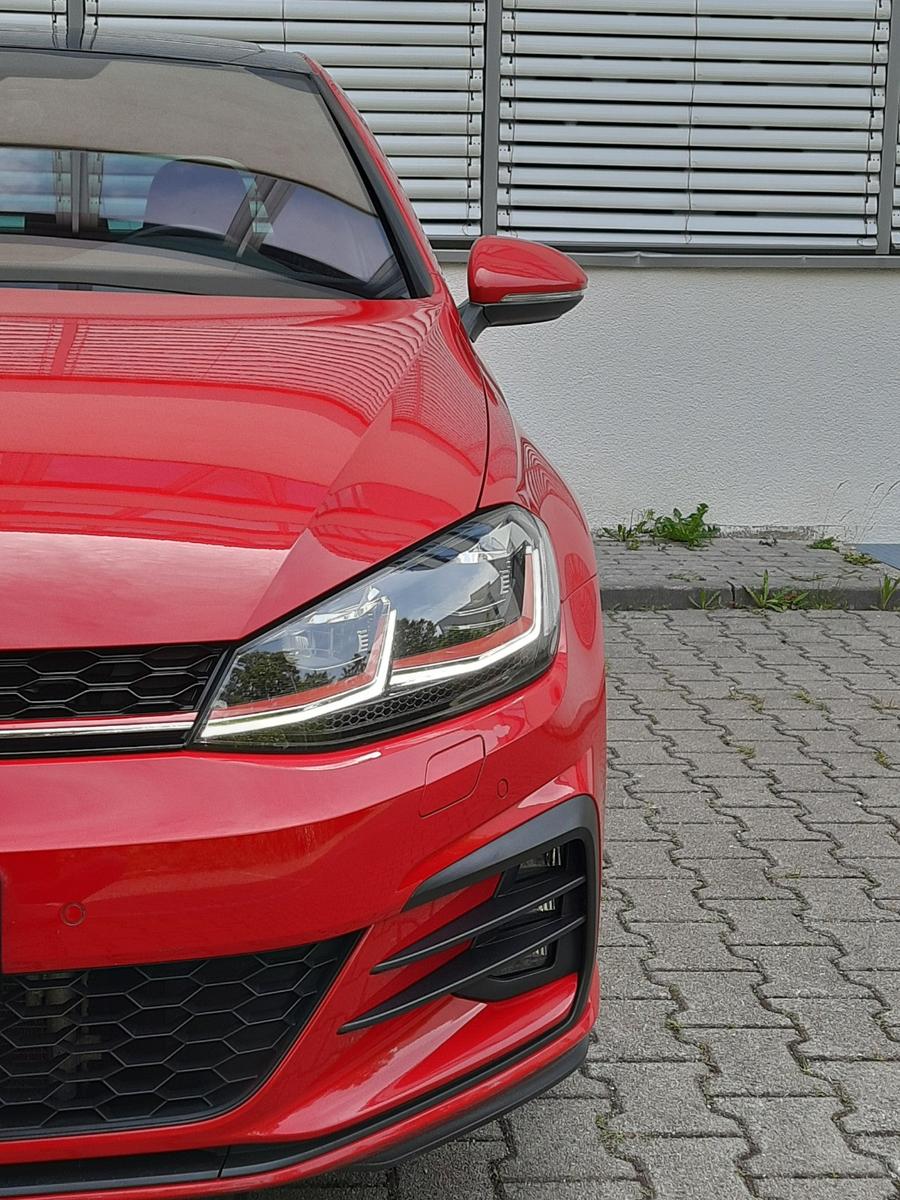 Volkswagen Golf VII GTI Perf/LED/Pano/Kam/Virt.C/DynA./StdH