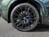 BMW X5 xDrive40d INDIVIDUAL malachitgrün II metallic - : Grün, Metallic