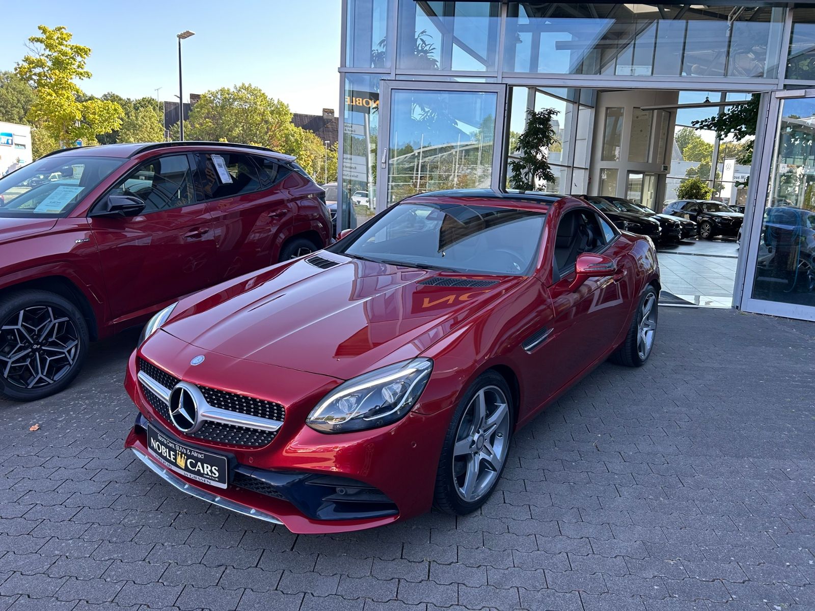 Fahrzeugabbildung Mercedes-Benz SLC 300 Roadster AMG Line KLIMA LED NAVI