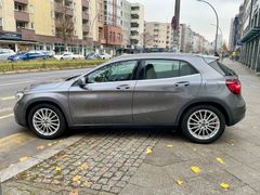 Fahrzeugabbildung Mercedes-Benz GLA 250 Urban-/Progressive-Paket Navi Garantie!