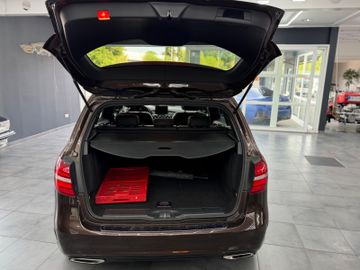 Mercedes B 220 - 5