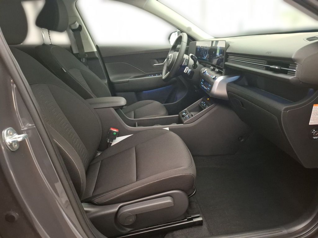 Fahrzeugabbildung Hyundai KONA EV 2WD 65kWh Trend 2xKlima ACC AUT Kam. PDC