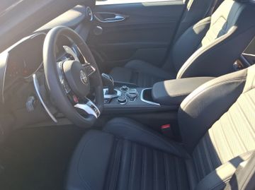 Alfa Romeo Giulia Quadrifoglio 2.9 V6 Bi-Turbo Kam.+KeyLess