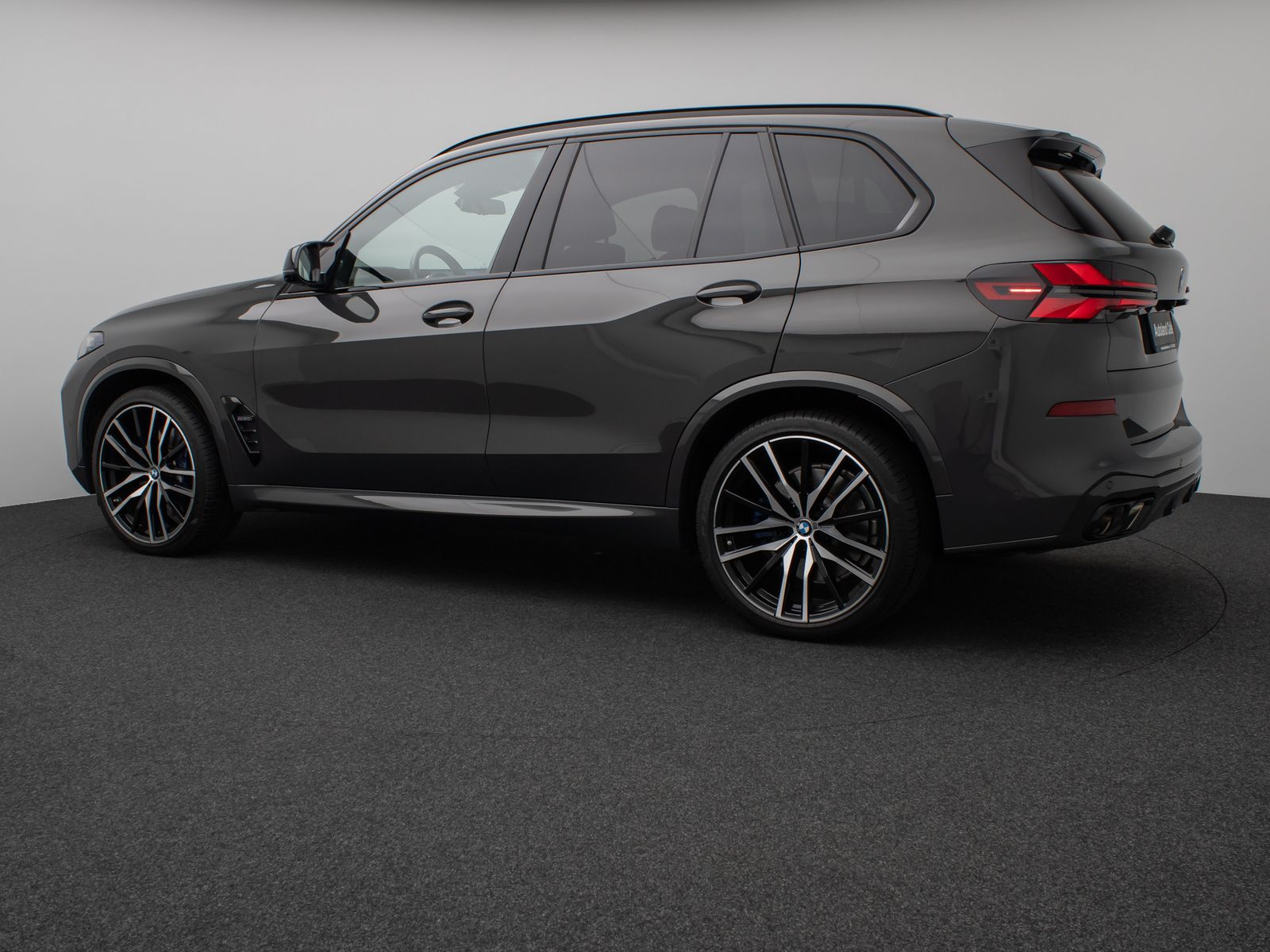 Fahrzeugabbildung BMW X5 M60i 360° HUD H/K SoftCl Panorama Sky Lounge