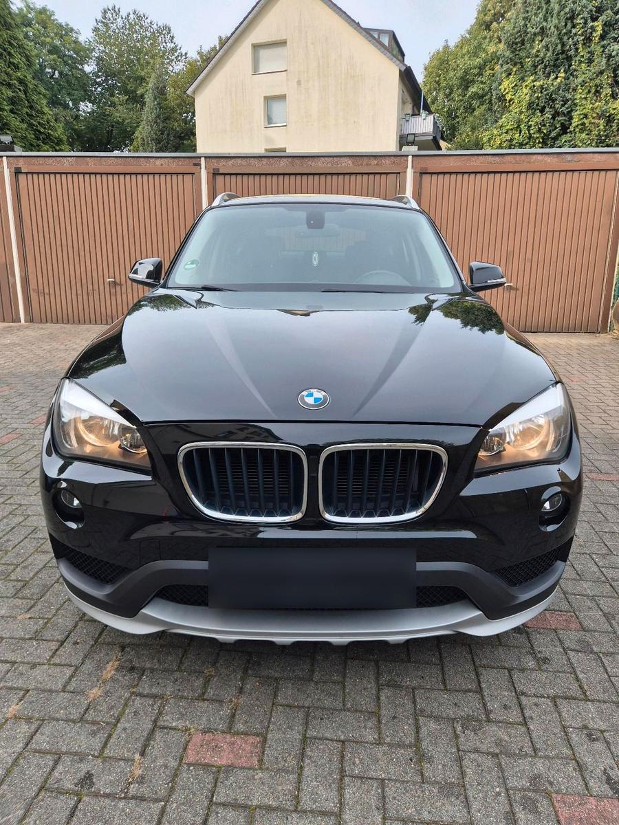 BMW iX1
