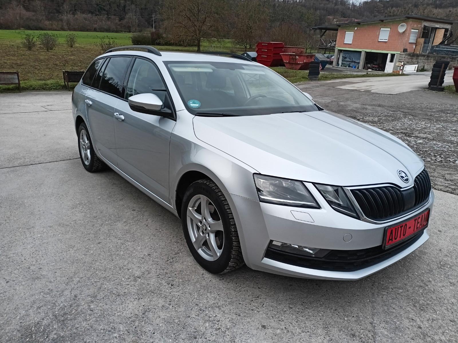 Skoda Octavia 1.6 TDI "Style" LED-Navi Alu16 AHK 1.HD