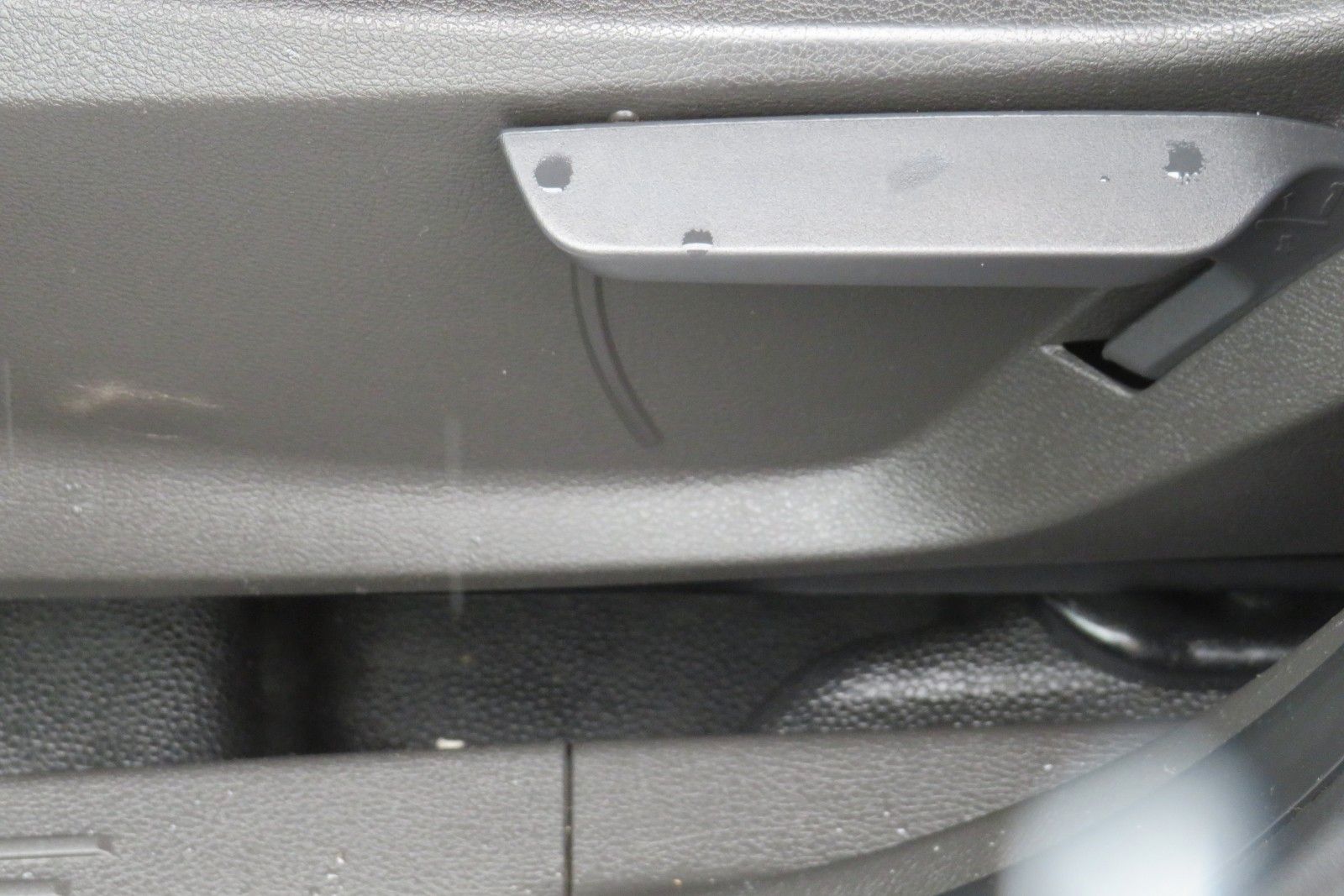 Fahrzeugabbildung Ford Transit Courier TREND NAVI SCHECKHEFT 1.HD