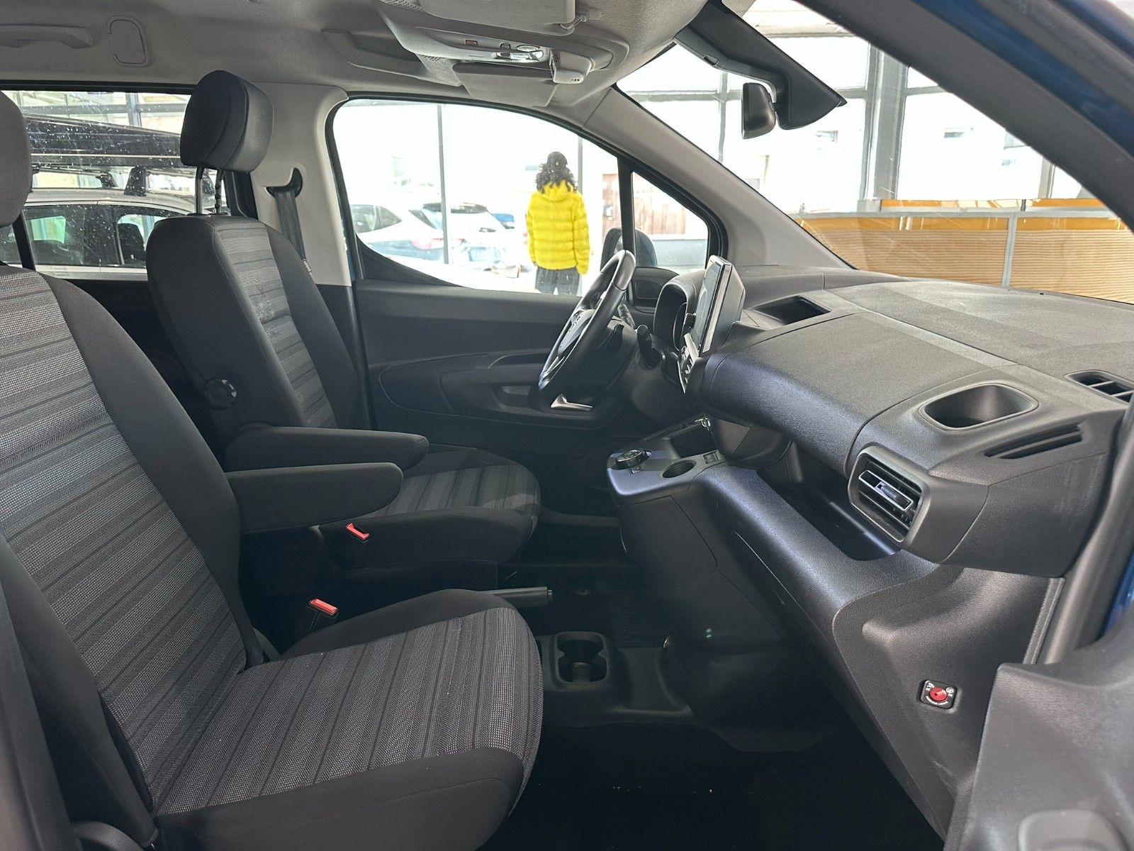 Fahrzeugabbildung Opel Combo Life 1.5D L2H1 NAVI/LED/PDC/DAB+
