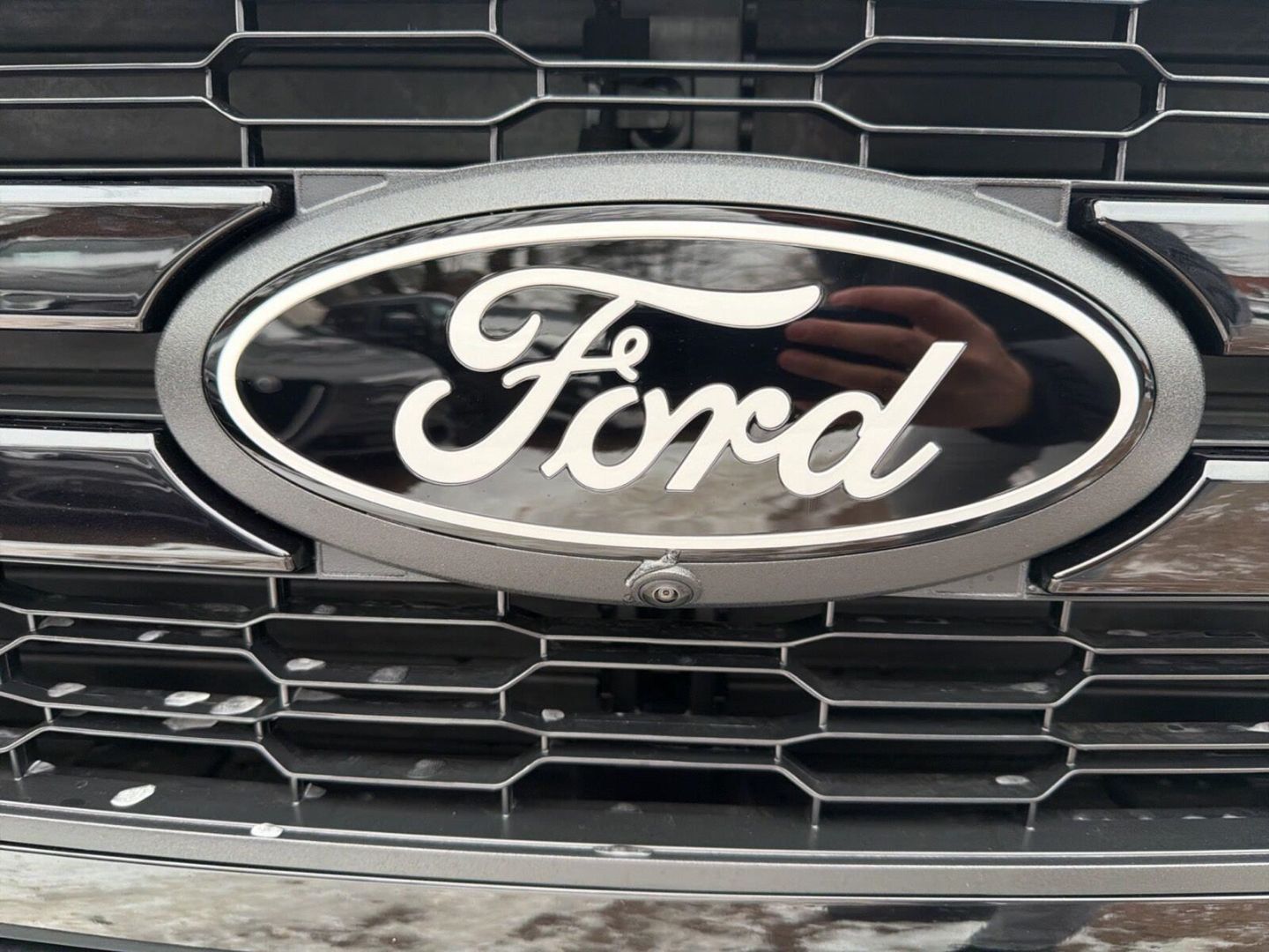 Fahrzeugabbildung Ford F 150 Lariat Black MY25 5,0-V8 4x4 SuperCrew-Vol