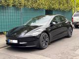 Tesla Model 3 Highland RWD Black/Black - Tesla Model 3: Highland