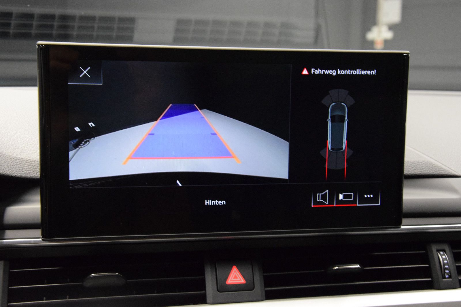 Fahrzeugabbildung Audi A4 Avant 40 TDI quattro B&O HuD Sitzbelü. ACC