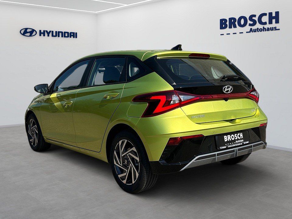 Fahrzeugabbildung Hyundai i20 MY25 1.0T 7DCT TREND !TZ! LED-PAK NAV+16ALU+