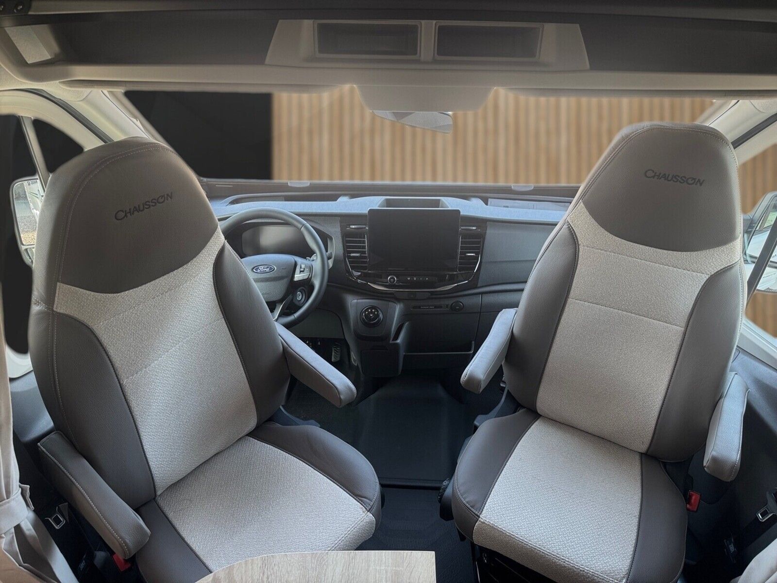 Fahrzeugabbildung Chausson Teilintegriert Titanium Line 797 Dörr30YEdition