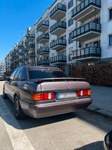 Mercedes-Benz 190 (W201) 1.8 | Sehr gepfle... - Mercedes-Benz 190 Gebrauchtwagen in München
