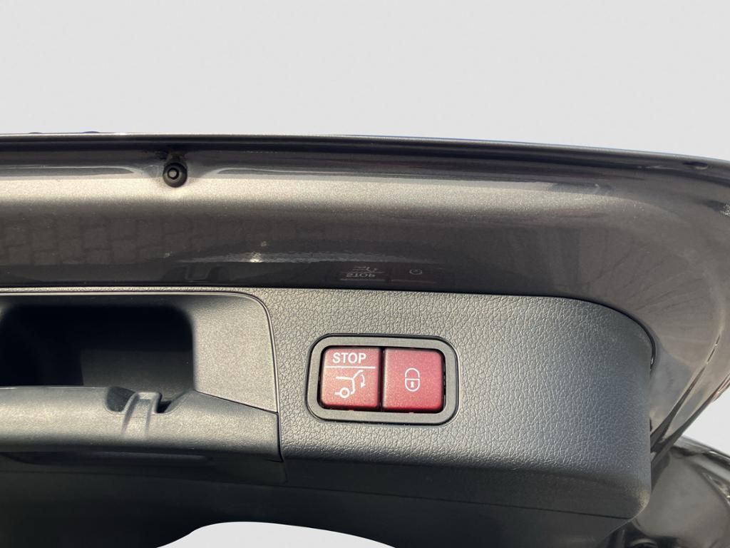 Fahrzeugabbildung Mercedes-Benz GLB 200 d AMG*Night*KeyLess*EASYPACK*PDC*RFK*AHK