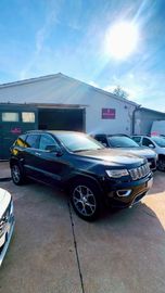 Jeep Grand Cherokee - 2