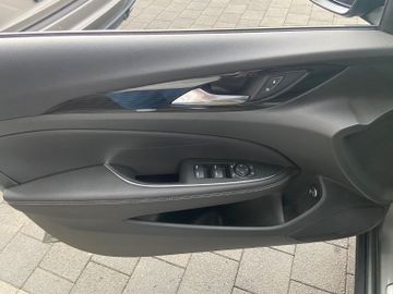 Opel Insignia - 9