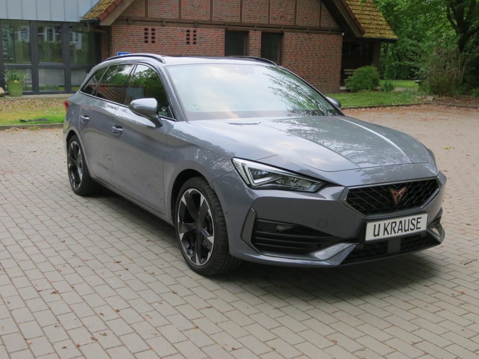 Cupra Leon Sportstourer e-Hybrid Panorama-D.LED Kamera