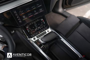 Audi Q8 e-tron - 11