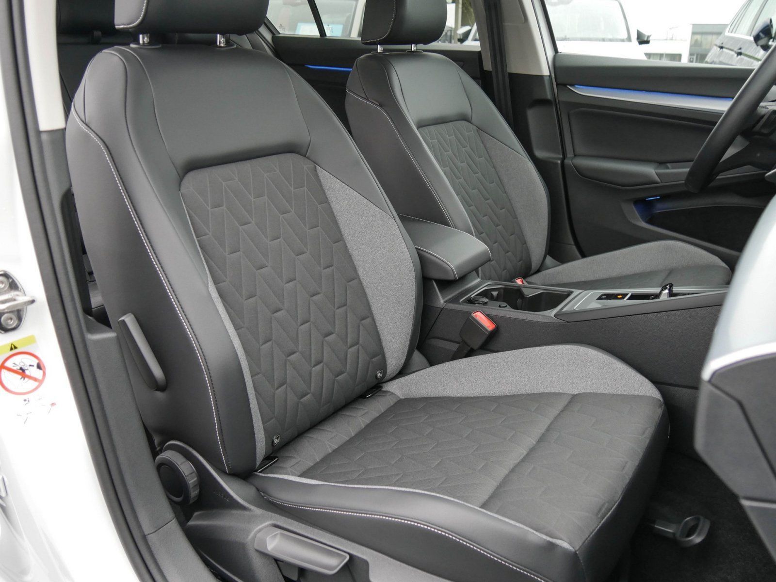 Volkswagen Golf - Bild 7