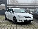 Opel Astra J Lim. 5-trg. Selection*1.Hand*Klima*Tüv - Opel Astra aus 2011: H