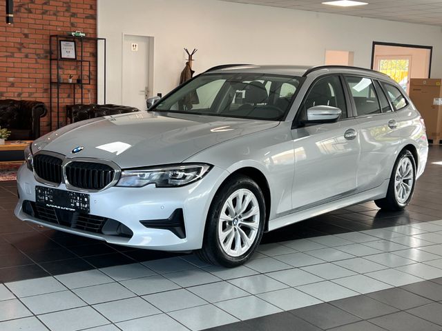 BMW 320 d Touring Advantage LED/Navi/Virtuell/1. Hd