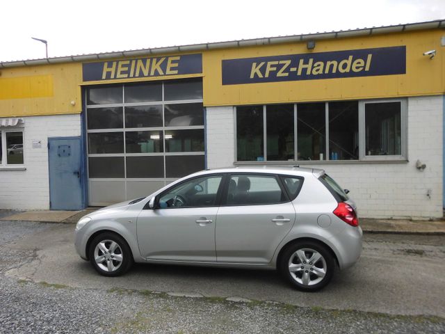 Kia cee'd / Ceed