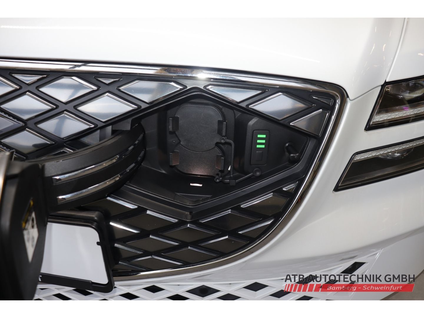 Fahrzeugabbildung Genesis G80 Electrified 4WD Luxury 87,2 kWh 98,1% SOH So