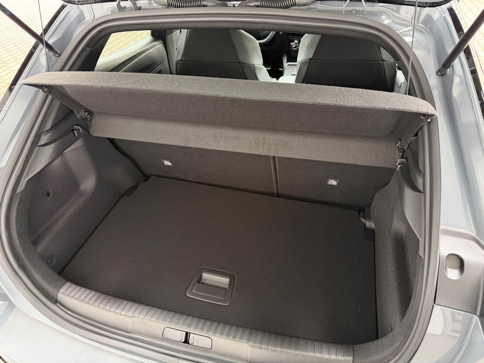 Fahrzeugabbildung Opel Mokka e GSE Kamera,LED,Matrix,Navi,SHZ,Keyless