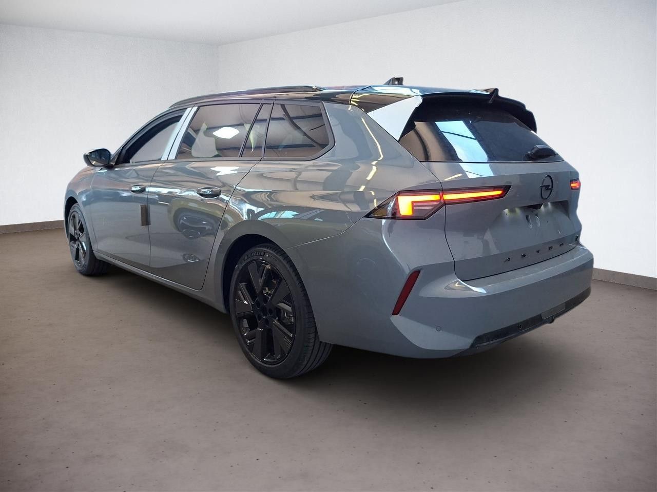 Fahrzeugabbildung Opel Astra L ST GS Electric 115KW